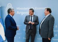 Sergio Massa llega a Neuquén recibido por gobernadores y gremios