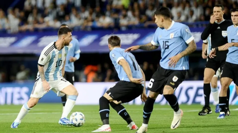  Argentina perdió contra Uruguay y se viene Brasil