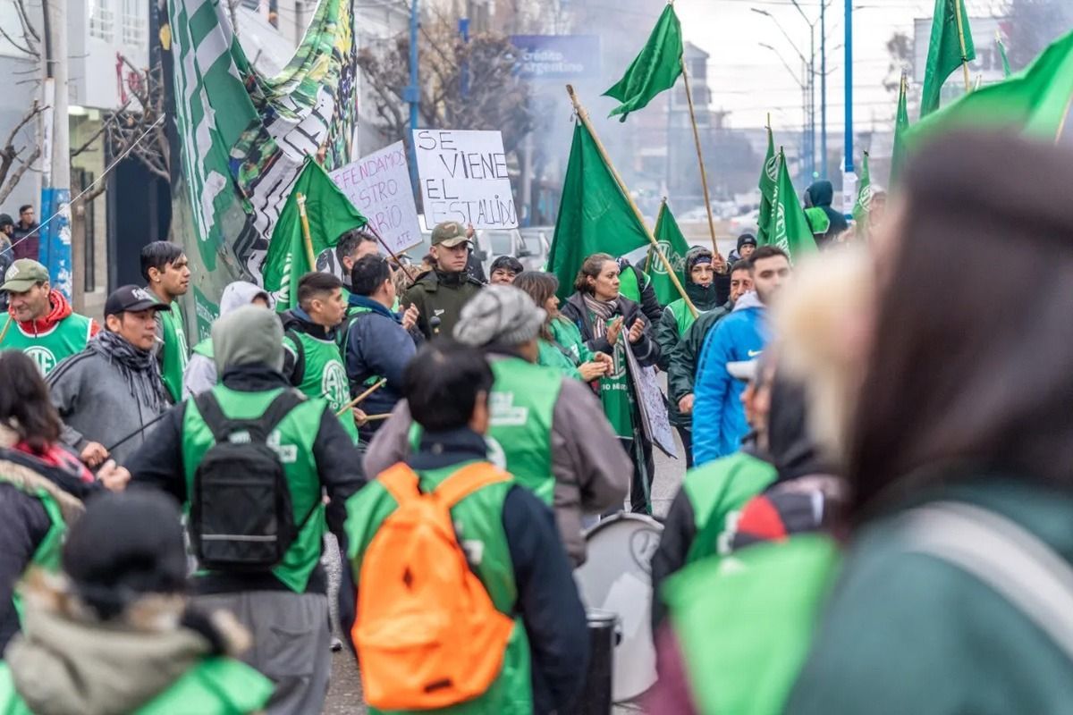 Estatales en alerta: "Organismo  que despide, organismo que se ocupa”