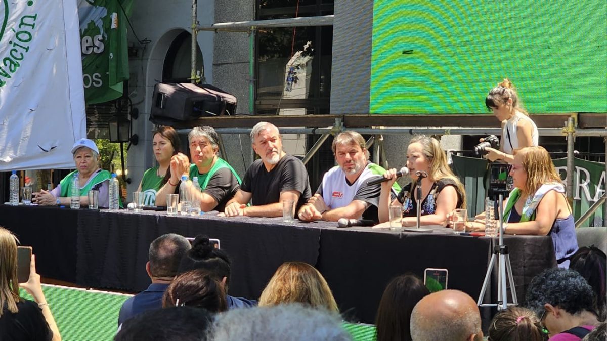ATE pide una audiencia con Milei por el achique del Estado